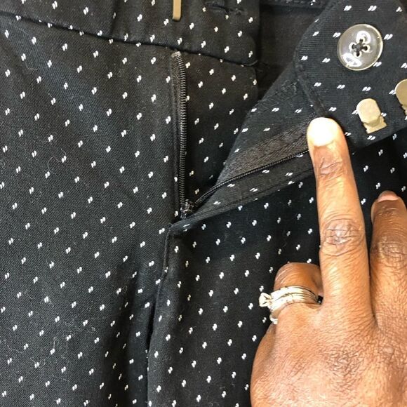 Old Navy black with white polka dot mid rise pants slacks, size 4 regular - Picture 10 of 11